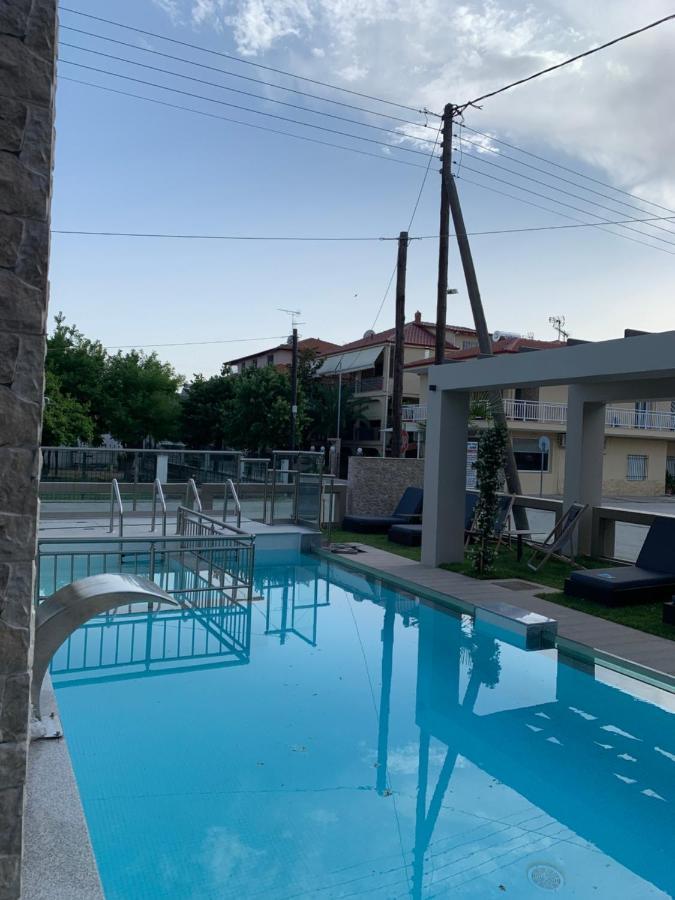 Amalia Deluxe Villas Vrasná エクステリア 写真
