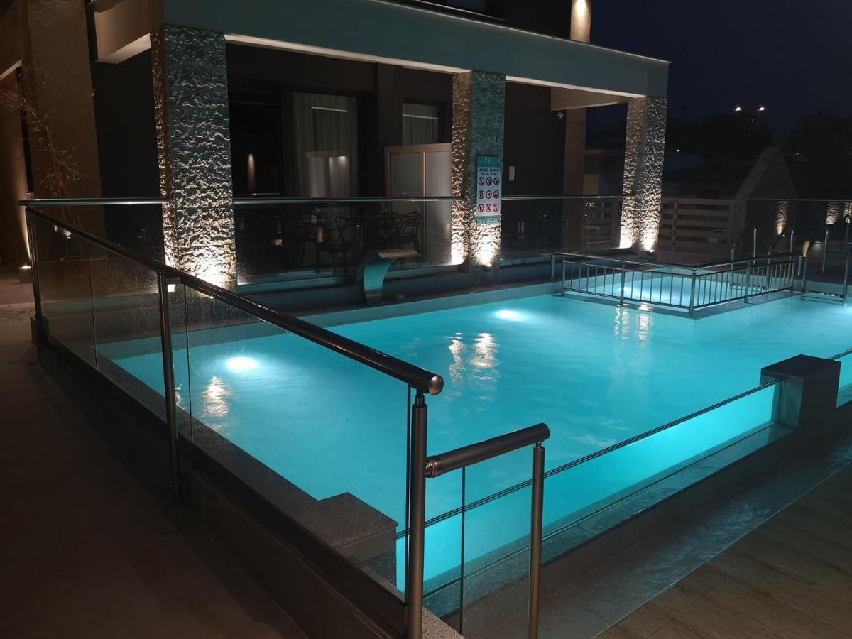 Amalia Deluxe Villas Vrasná エクステリア 写真