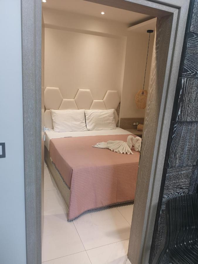 Amalia Deluxe Villas Vrasná エクステリア 写真
