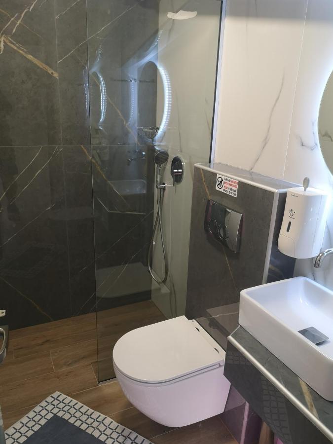 Amalia Deluxe Villas Vrasná エクステリア 写真